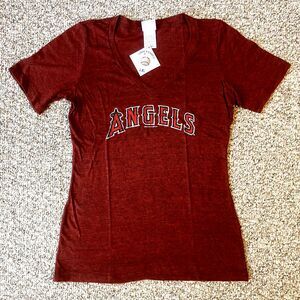 NWT MLB Los Angeles Angels Classic T-Shirt Womens Size L Logo Baseball Fan Tee V